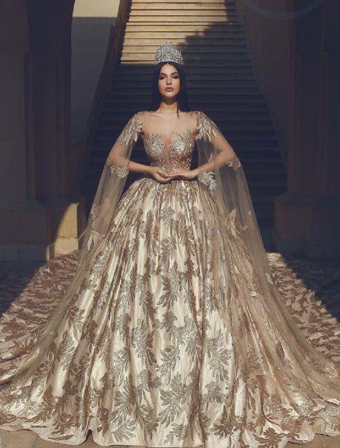 Vestidos de novia en dorado - 11