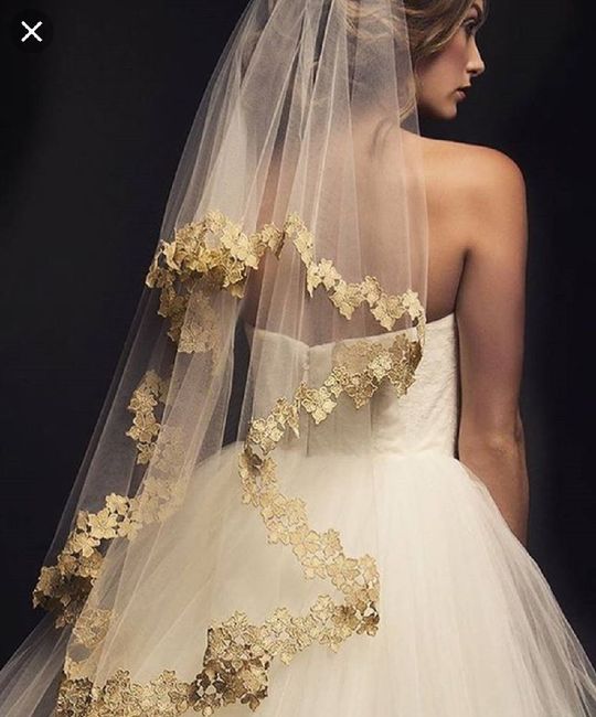 Velo con toque dorado - 12