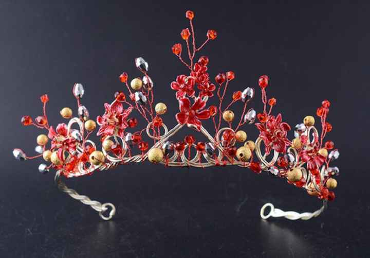 Tiaras con tonos escarlata - 1