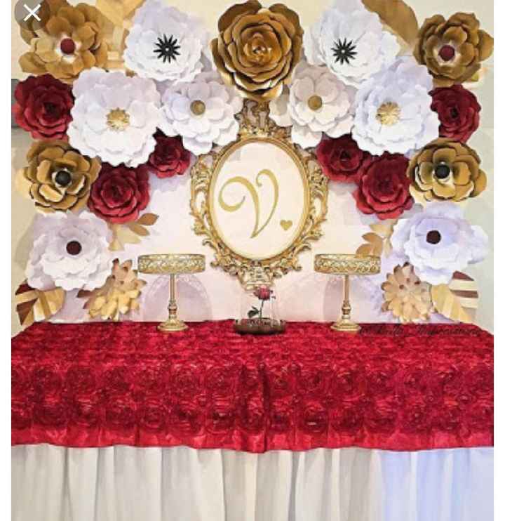 Mesa de postres en dorado y rojo - 11