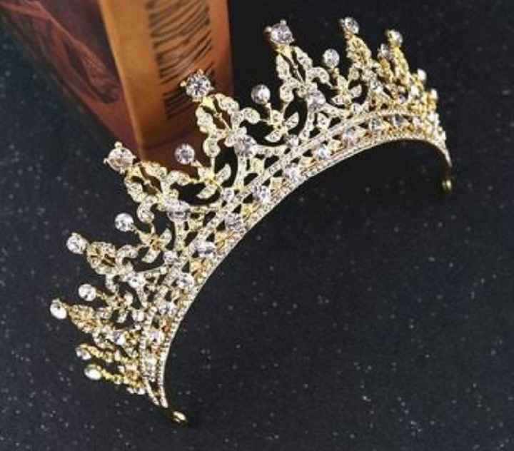 Tiaras doradas - 2