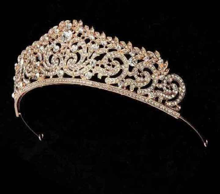 Tiaras doradas - 3