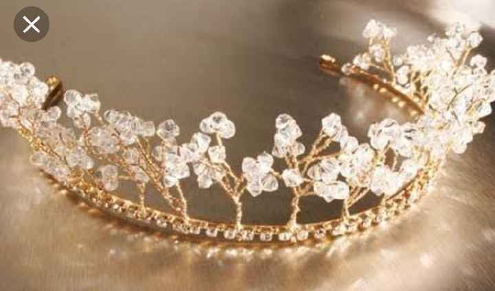 Tiaras doradas - 10