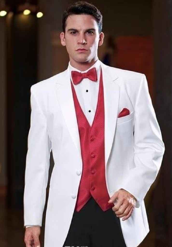 Rojo en el traje del novio - 16