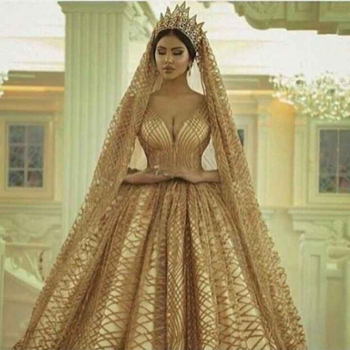 Vestidos de novia en dorado - 13