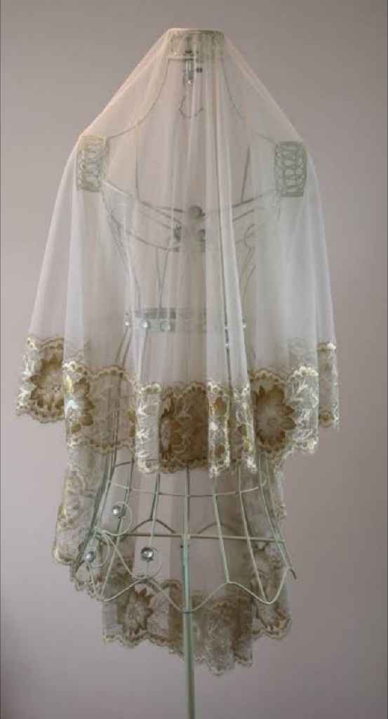 Velo con toque dorado - 6