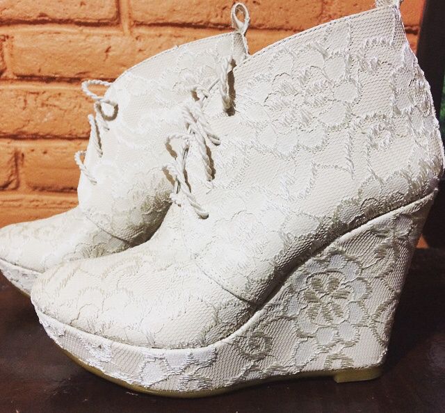  Como fueron o son sus zapatillas de boda 👰🏻 😍 - 2