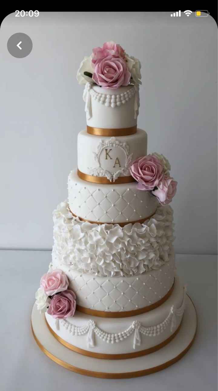 Nuestro 🍰 pastel de bodas 💕 - 1