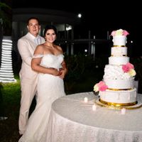 Nuestro 🍰 pastel de bodas 💕 - 3