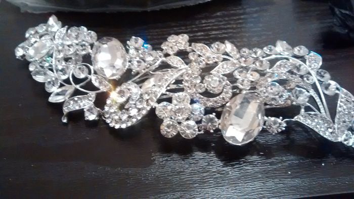 MI ADORNO PARA EL CABELLO 