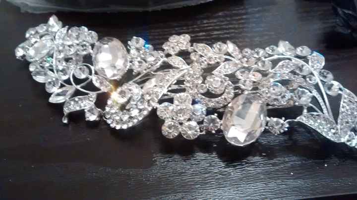 MI ADORNO PARA EL CABELLO 