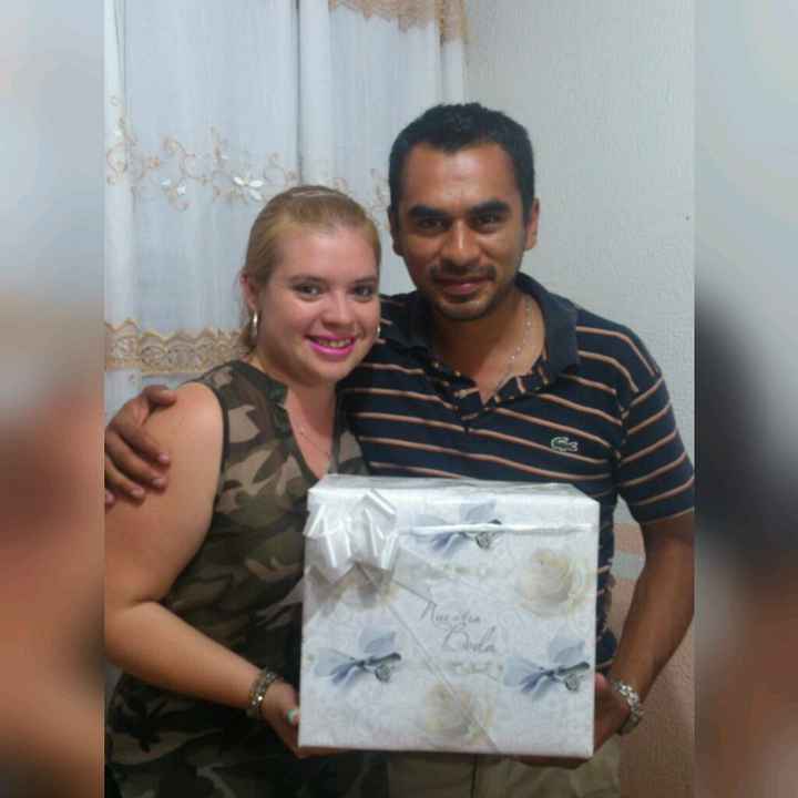 Nuestro primer regalito - 2