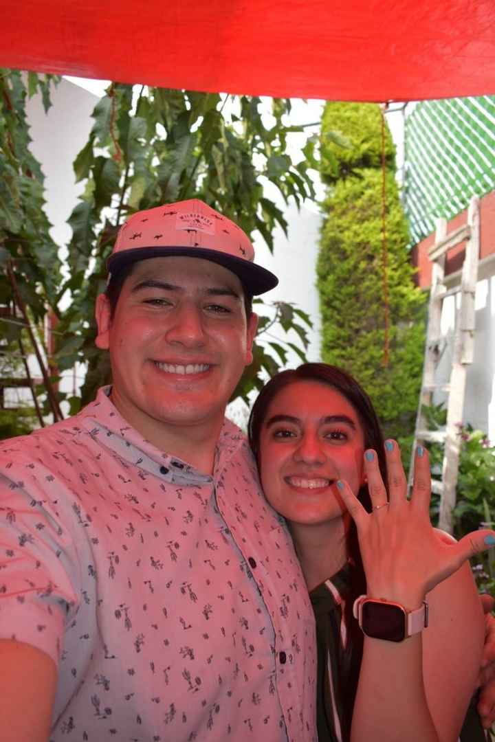 📷Publica la primera foto que se tomaron comprometidos - 1