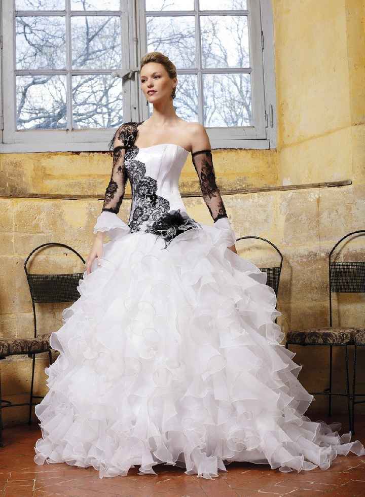 Novias en Blanco y negro ") - 2