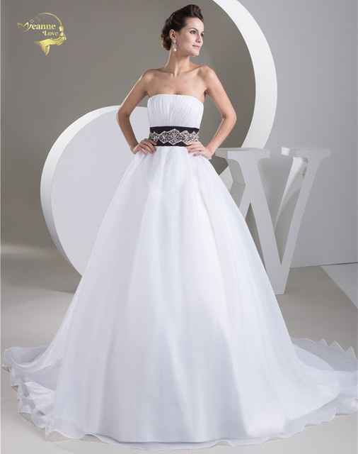 Novias en Blanco y negro ") - 10
