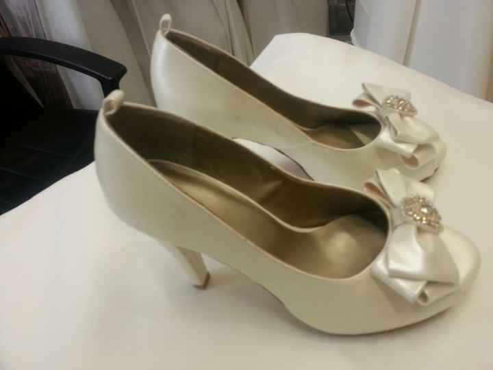 Sus zapatos! para la boda! =) - 1