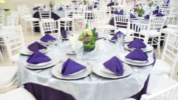 En morado