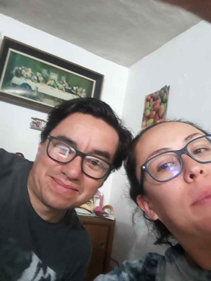Somos feos pero solo cansados, fresquesitos somos guapos