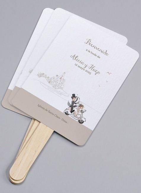 Leques personalizados para ninguém passar calor ahah ☀️☀️☀️ 4