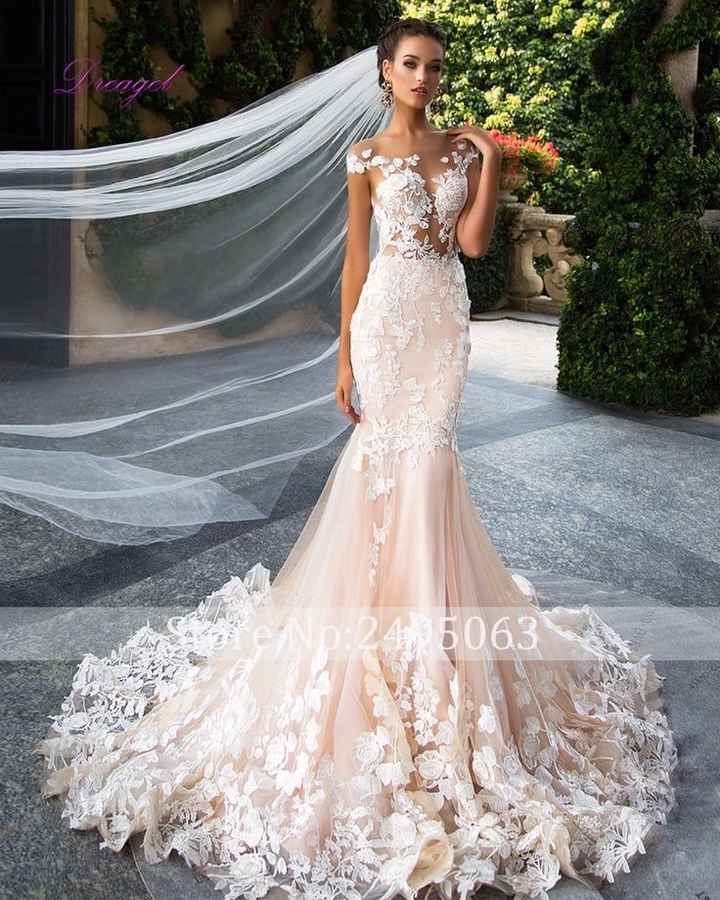 Me caso...¿con un vestido clásico o sexy? - 1