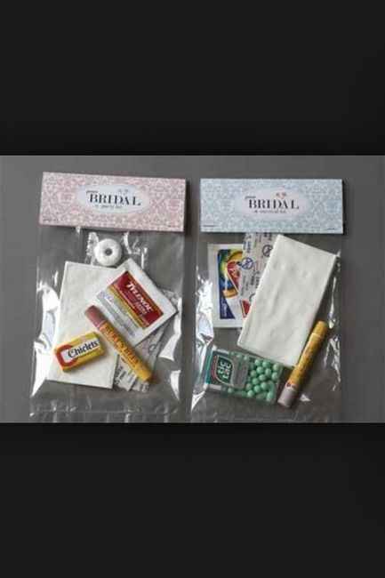 Tendrá de los 2 kits, cosas de resaca o chicles etc...