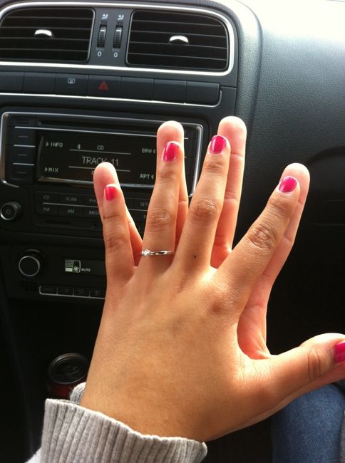 Catálogo de anillos de compromiso de Bodas.com - 1