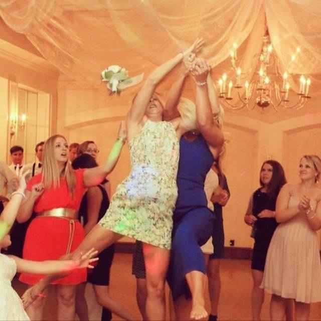 Justo cuando cae el ramo - 5