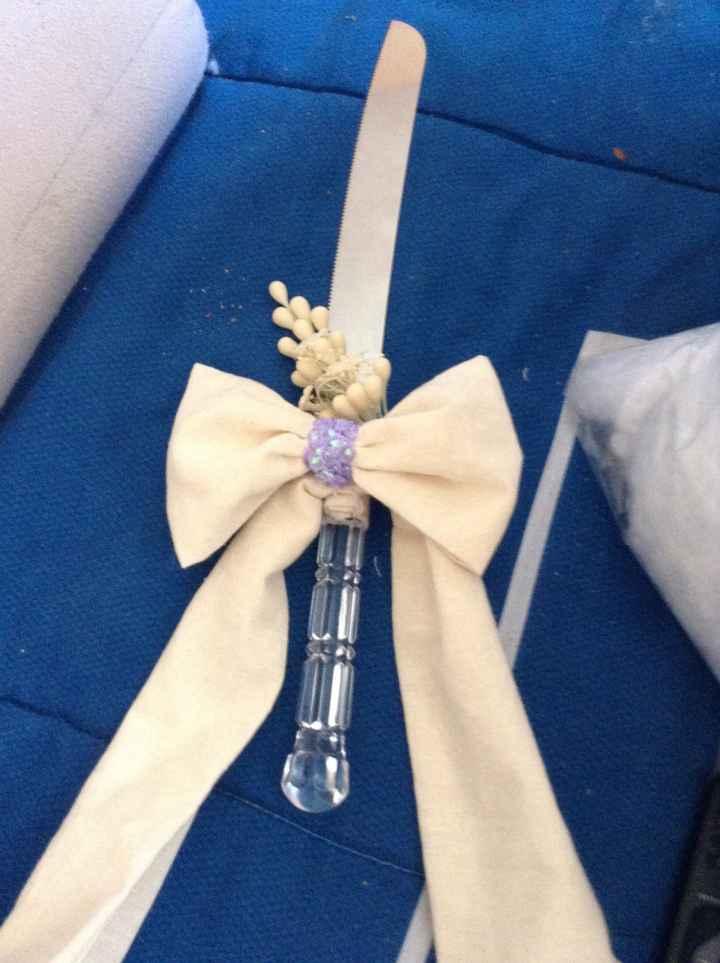 LES PRESENTO MI CUCHILLO PARA PASTEL