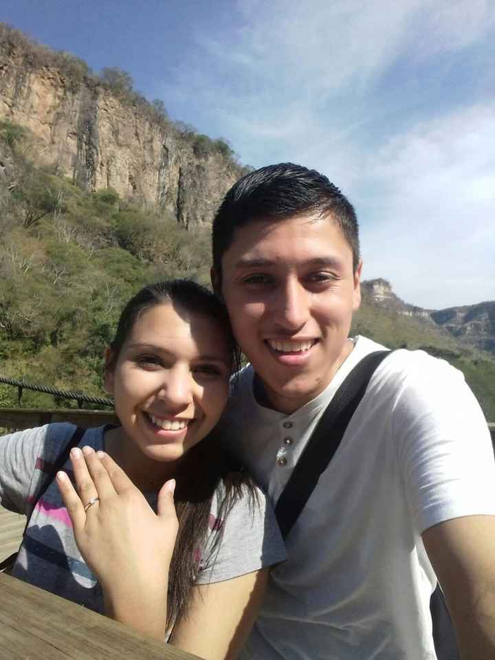 Les comparto mi primer foto ya comprometida. Uno de los momentos más especiales en mi vida. 