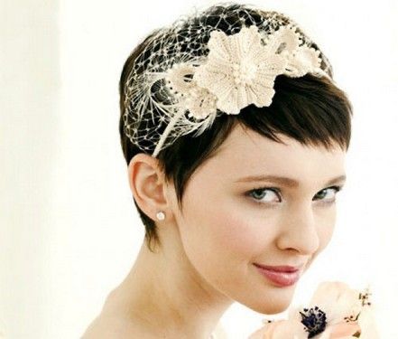 Ideas de peinado con cabello corto🙃 23