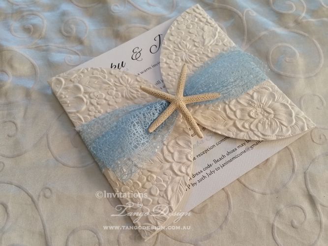 Como recomiendan la invitación si la boda sera en la playa? 15