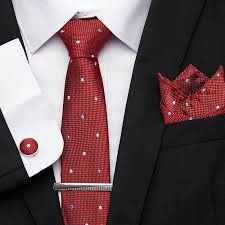 Colores: corbata del novio en rojo 7