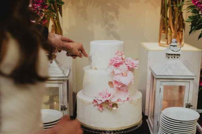 2 bodas, 2 pasteles. ¿Cuál prefieres? - 1