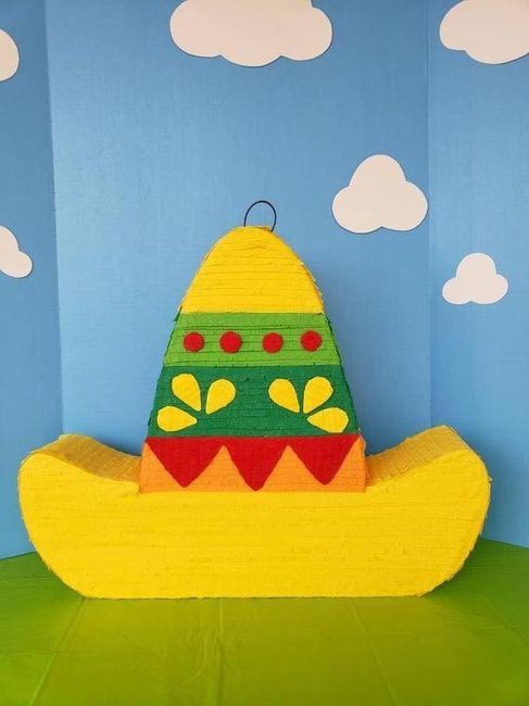 piñata sombrero