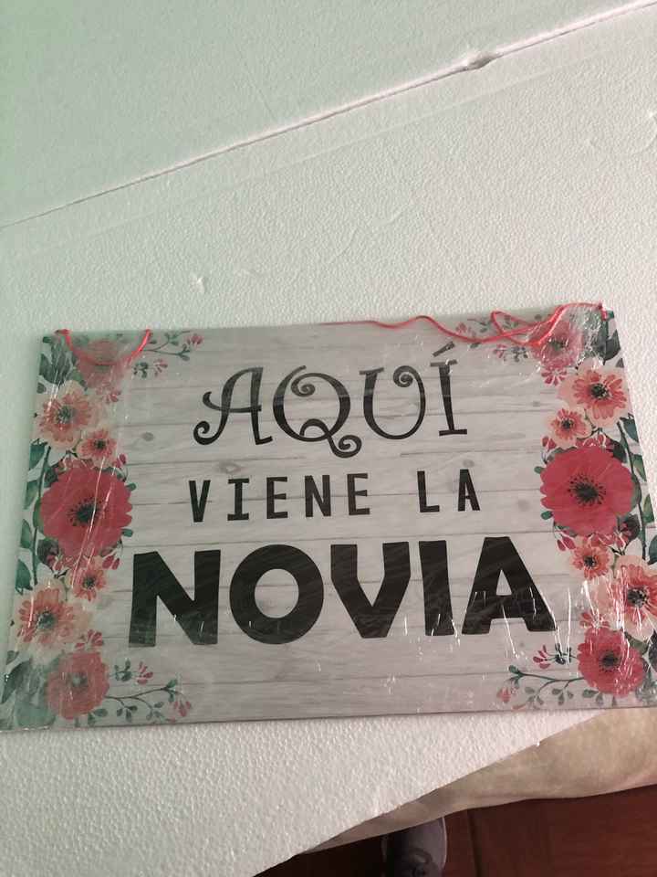 Rally - letrero allí viene la novia - 1