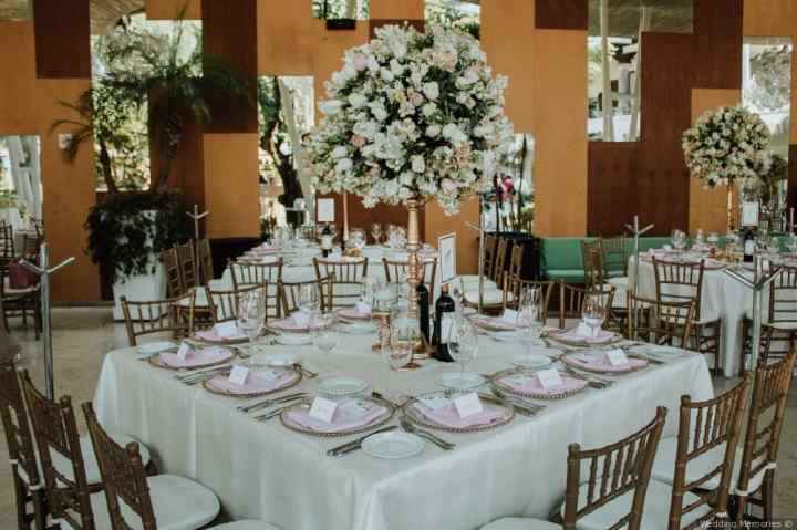 2 bodas, 2 centros de mesa. ¿Cuál prefieres? - 1