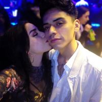 Reto con regalo: Sube una foto con tu pareja🎁 - 1