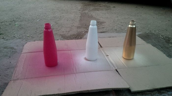 Decoración con botellas y latas recicladas - 2