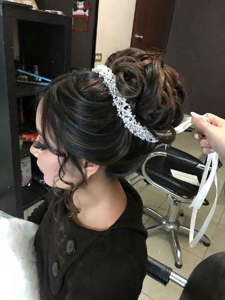 Prueba de peinado y maquillaje. - 1