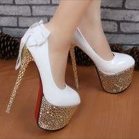 Zapatos de novia: ¿Rosa o Emma? - 1