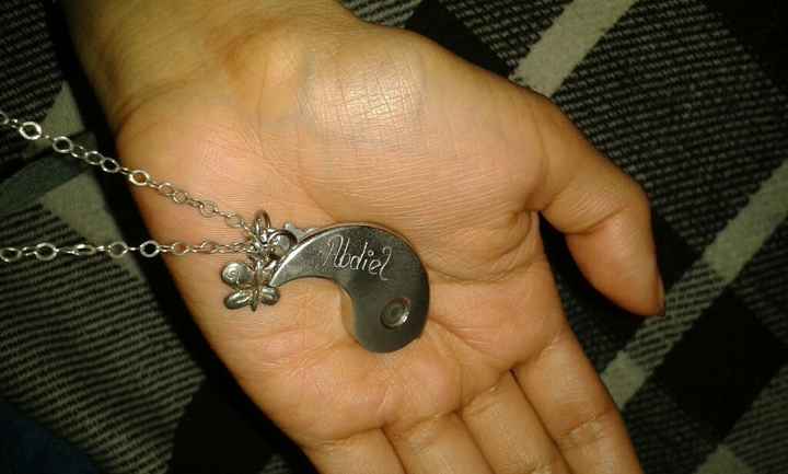 Como portas tu anillo de compromiso? - 1