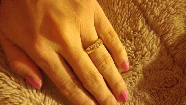 Anillo de compromiso puedes grande o chica? - 1