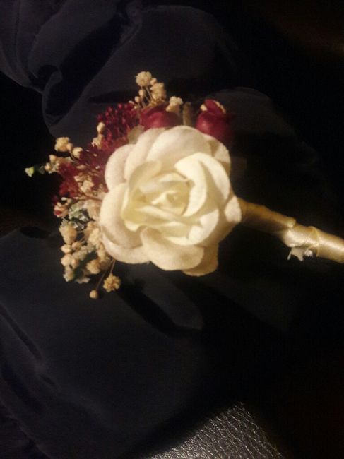 Ayuda para hacer corsages o ramilletes para damas de honor - 1