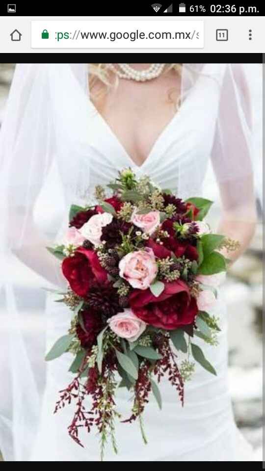 Combinación de los colores marsala y dorado - 1