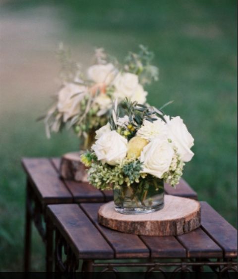 Que tan caros deben de ser los centros de mesa?? - 1