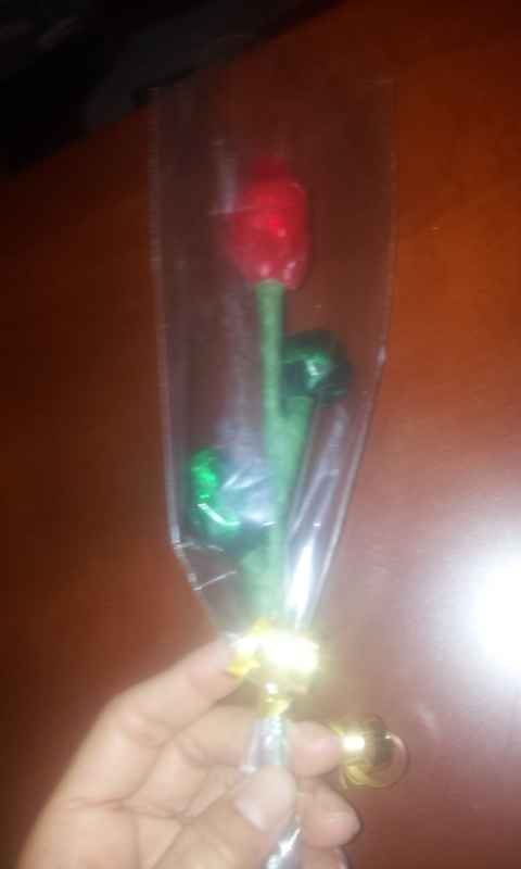 Tuto- rosas de chocolates: regalito o recuerdito - 13