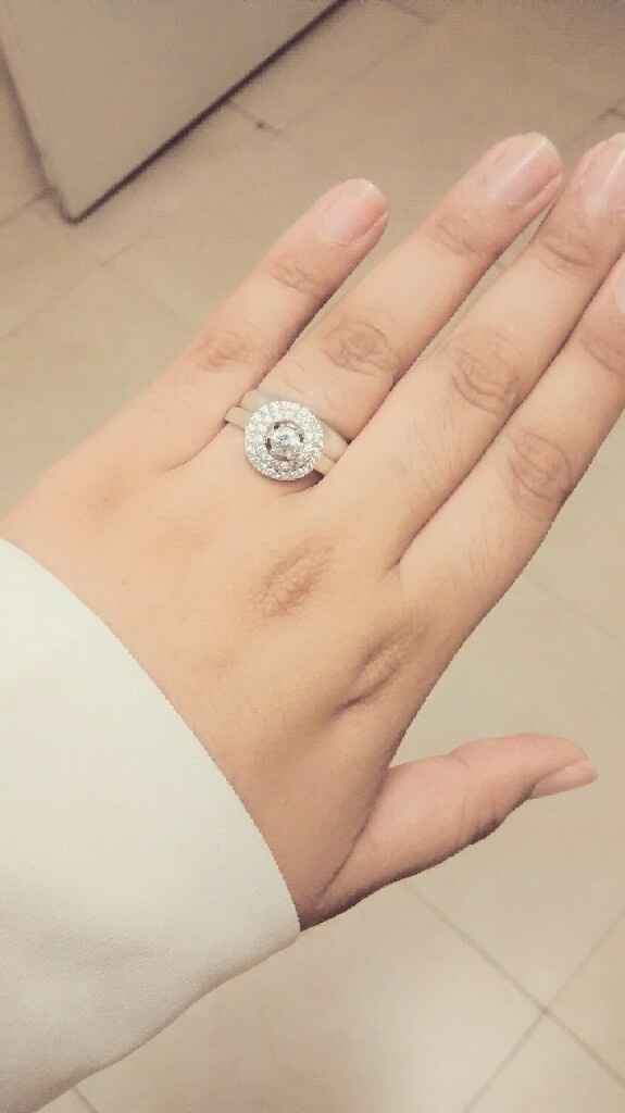 Argolla y anillo de compromiso. - 1