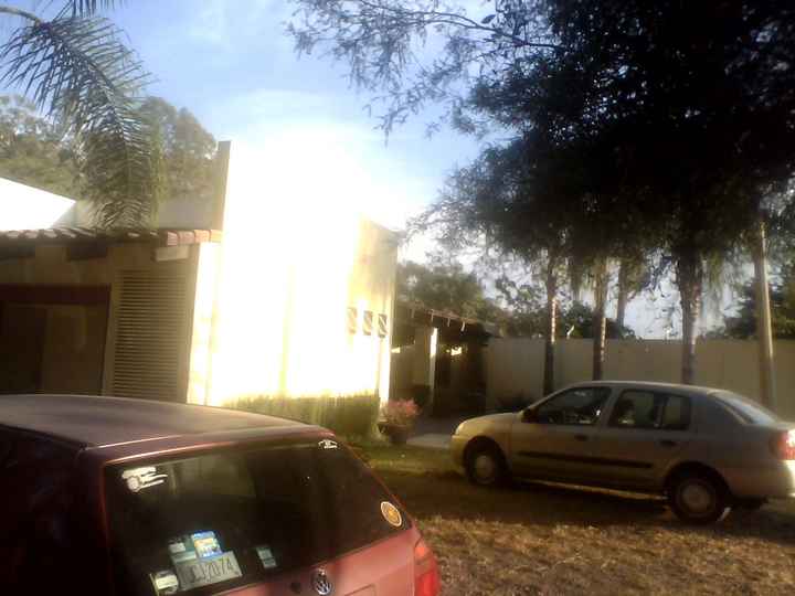 estacionamiento y baños