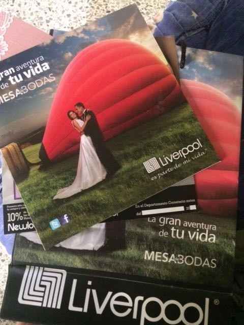 Mesa de regalos 