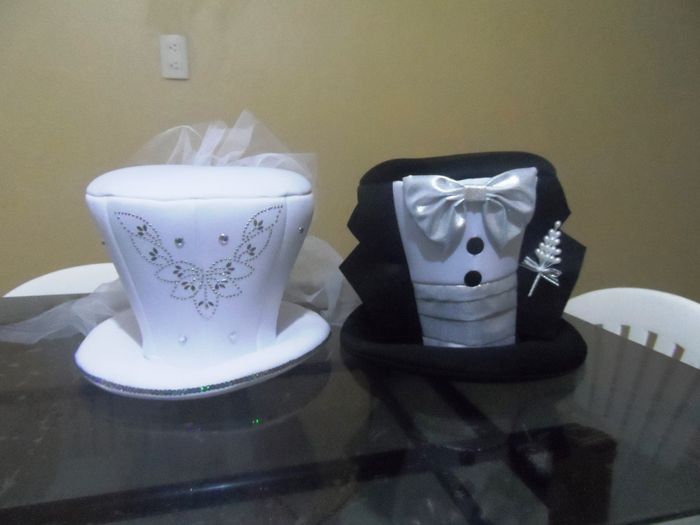 SOMBREROS GIGANTES